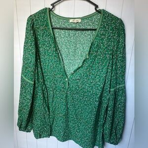 Max Studio Green Floral Top